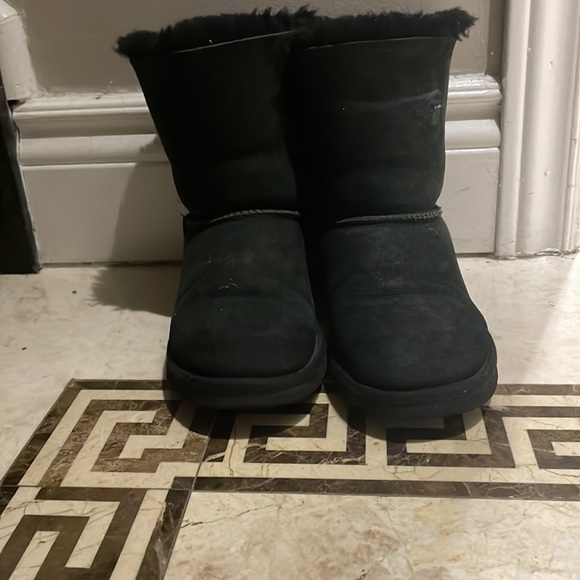 Kids Bailey Bow UGGS - Picture 3 of 5